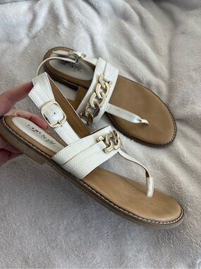 EuroSoft white sandals with gold accents size 8 Beach Coastal Classic